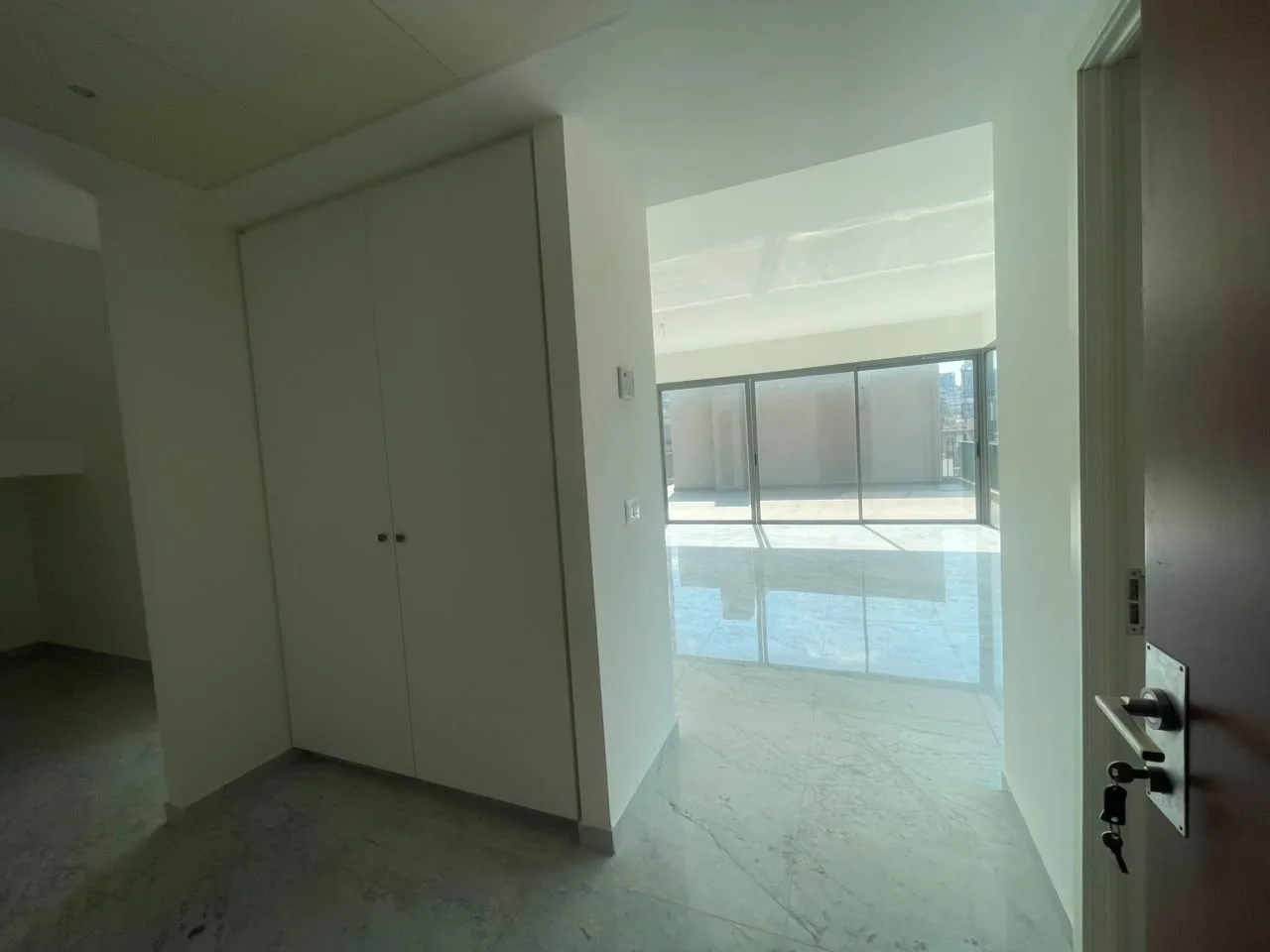 Duplex for sale in Achrafieh — الصورة 5