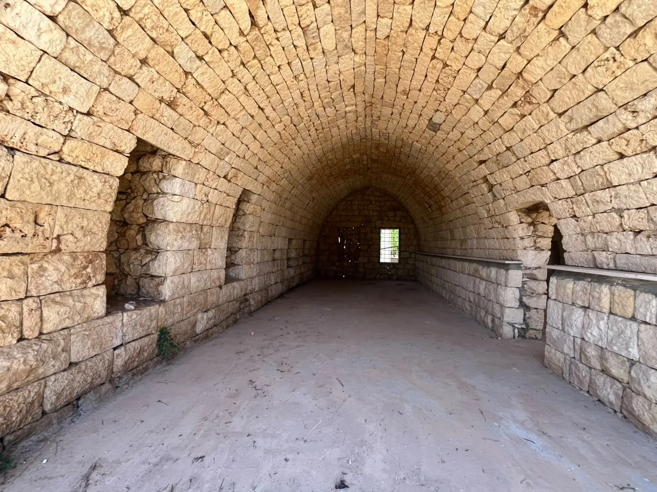Land for Sale in Koura — الصورة 8