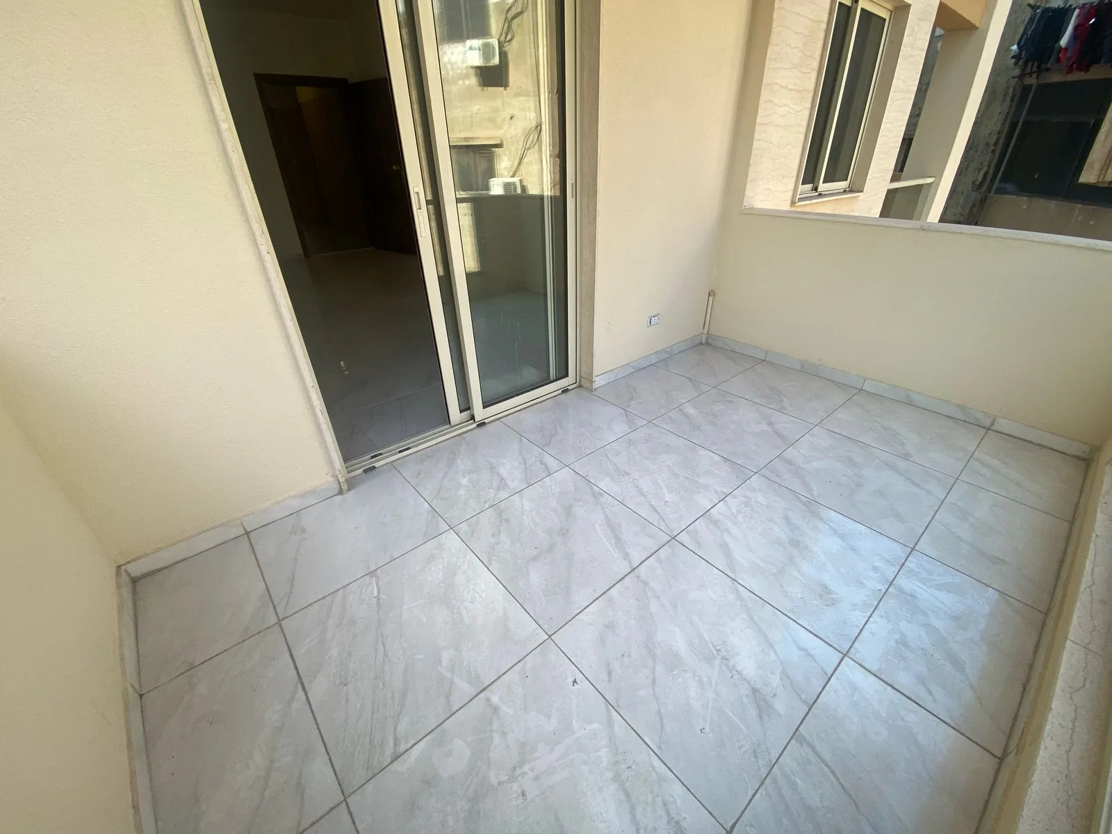 Apartment for Sale in Baouchriyeh, Lebanon — الصورة 3