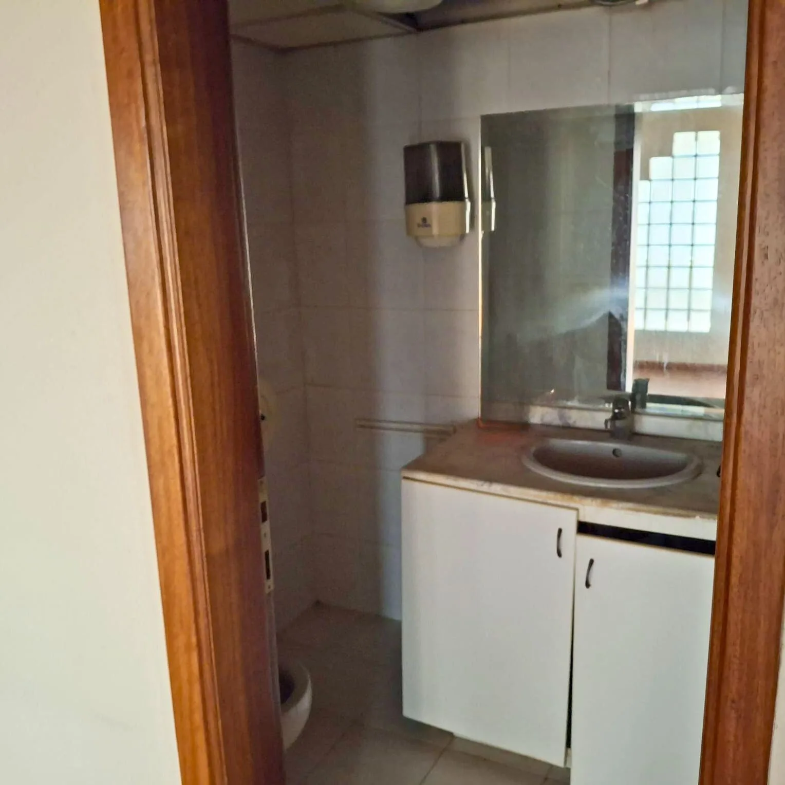 Office for Sale in Dekwaneh — الصورة 7