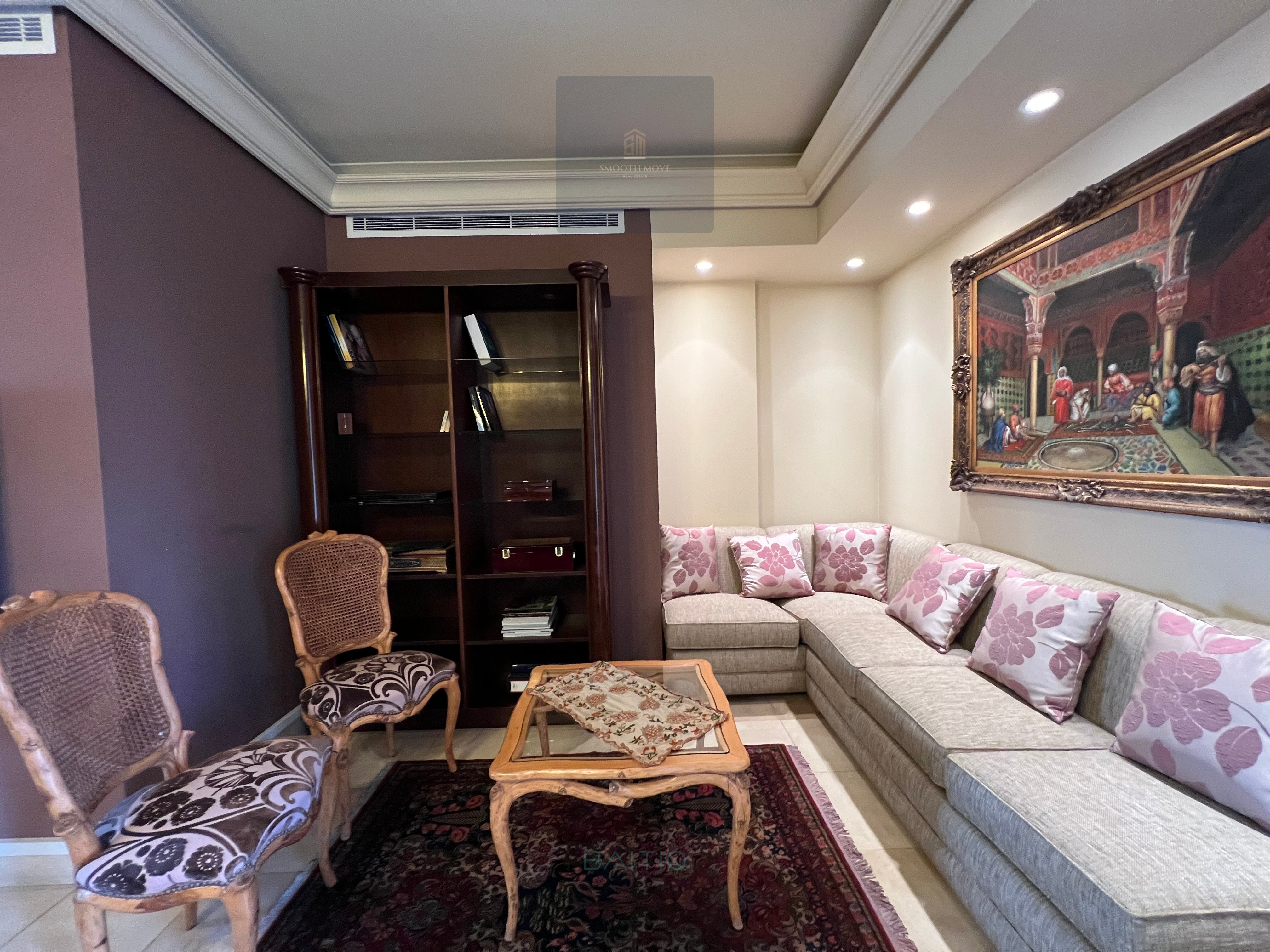 Spacious Classical Three Bedroom Apartment for sale in Saifi Village — الصورة 9