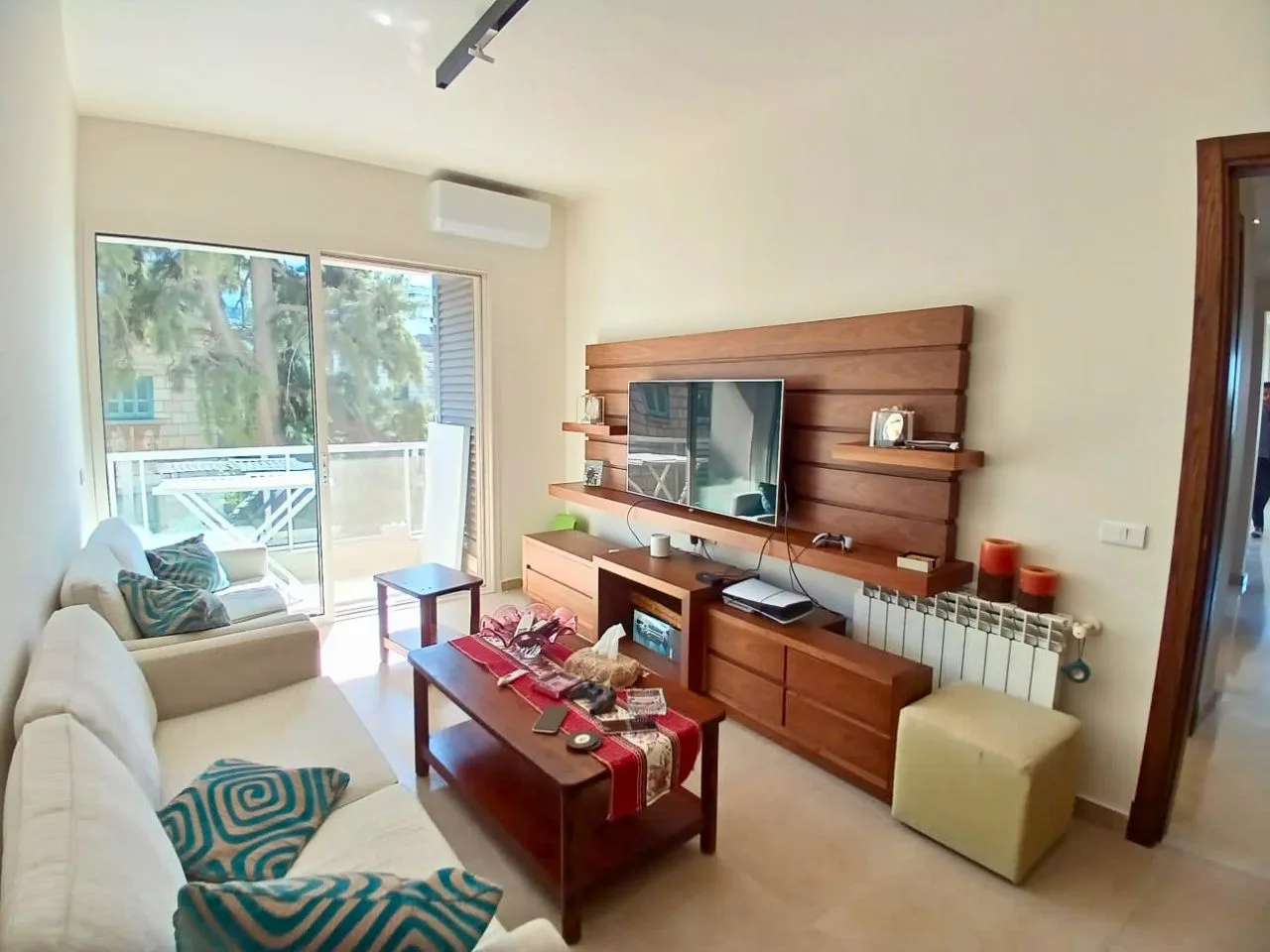 Apartment for Sale in Cornet Chahwan, Lebanon — الصورة 6