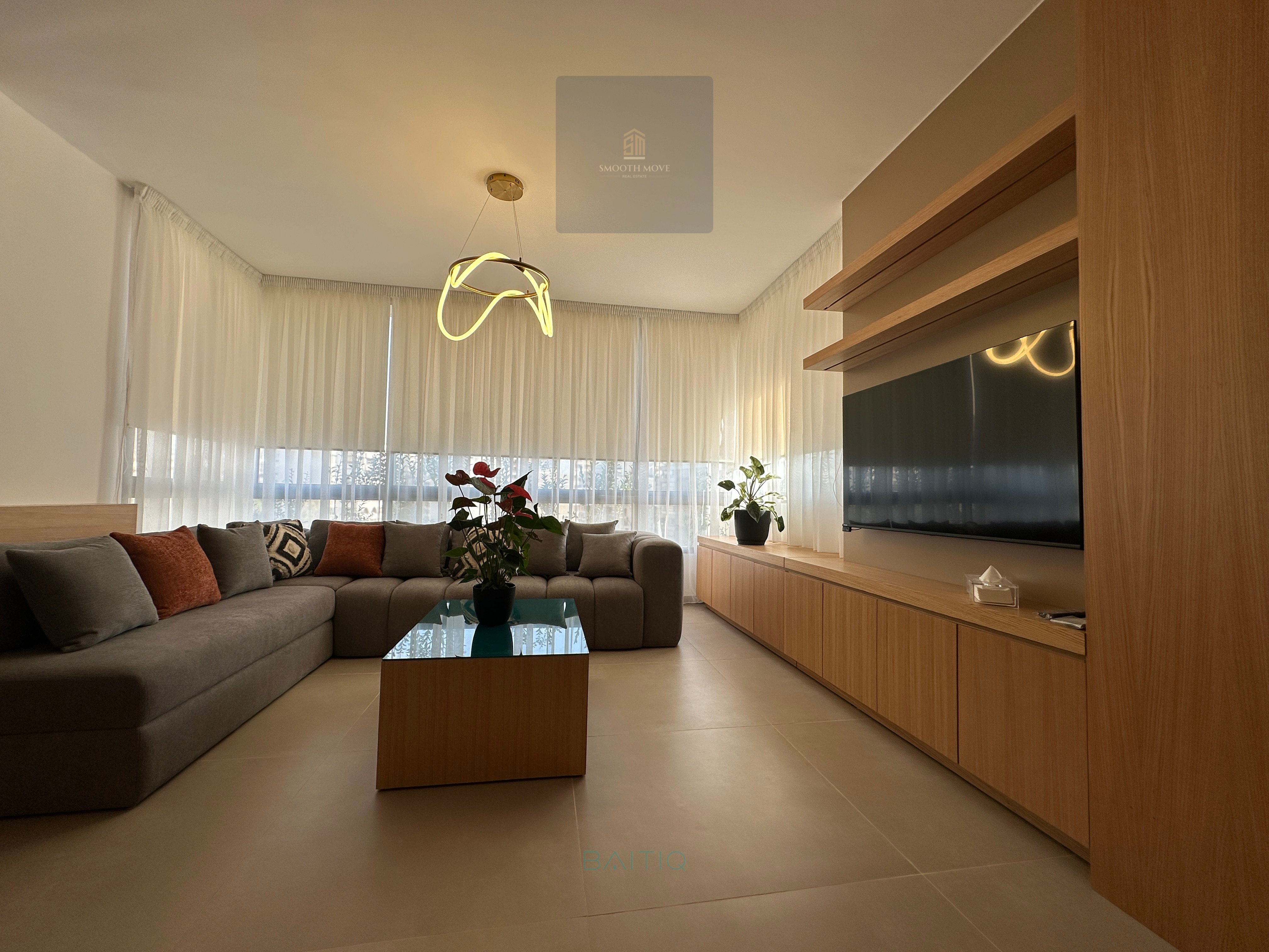 Chic Furnished Apartment for Sale in Sioufi, Achrafieh — الصورة 5
