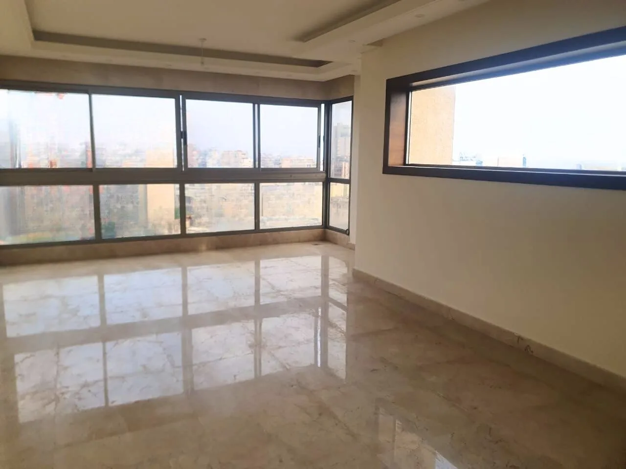 Apartment for Sale in Spears, Beirut, Lebanon