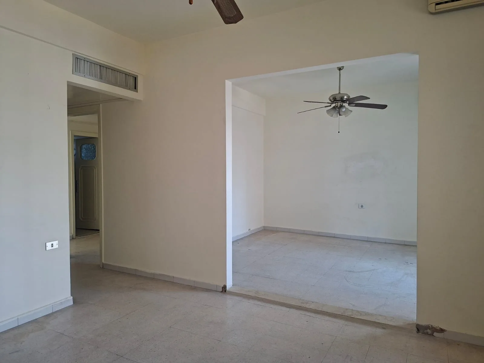 Apartment for Sale in Ras Beirut — الصورة 7