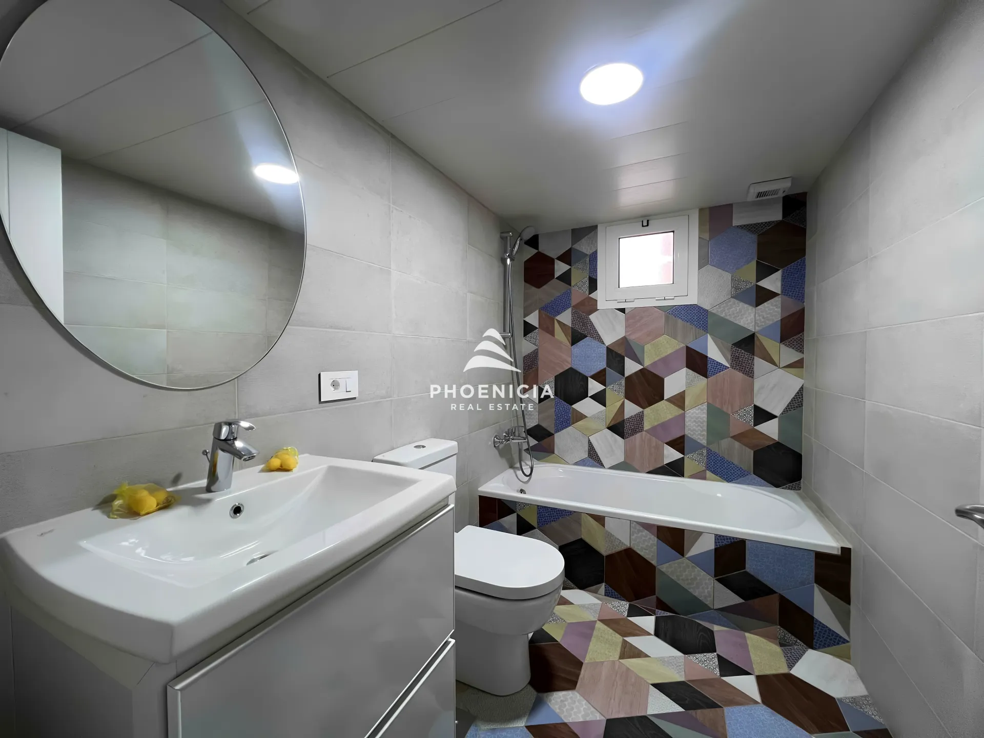 Apartment for Sale in Blat — الصورة 2