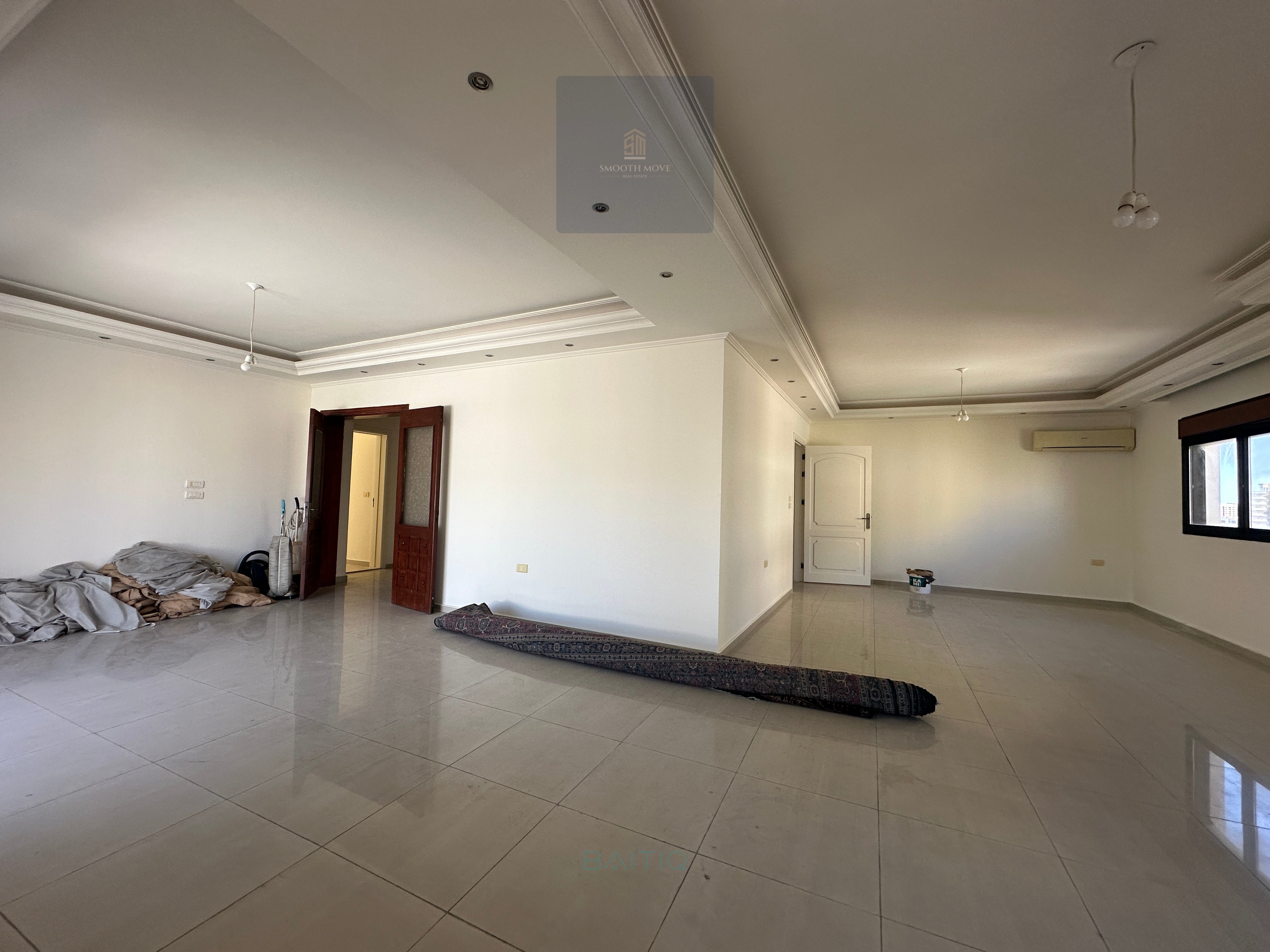 Seaview Apartment With Terrace for Rent in Tallet al Khayat, Beirut — الصورة 8