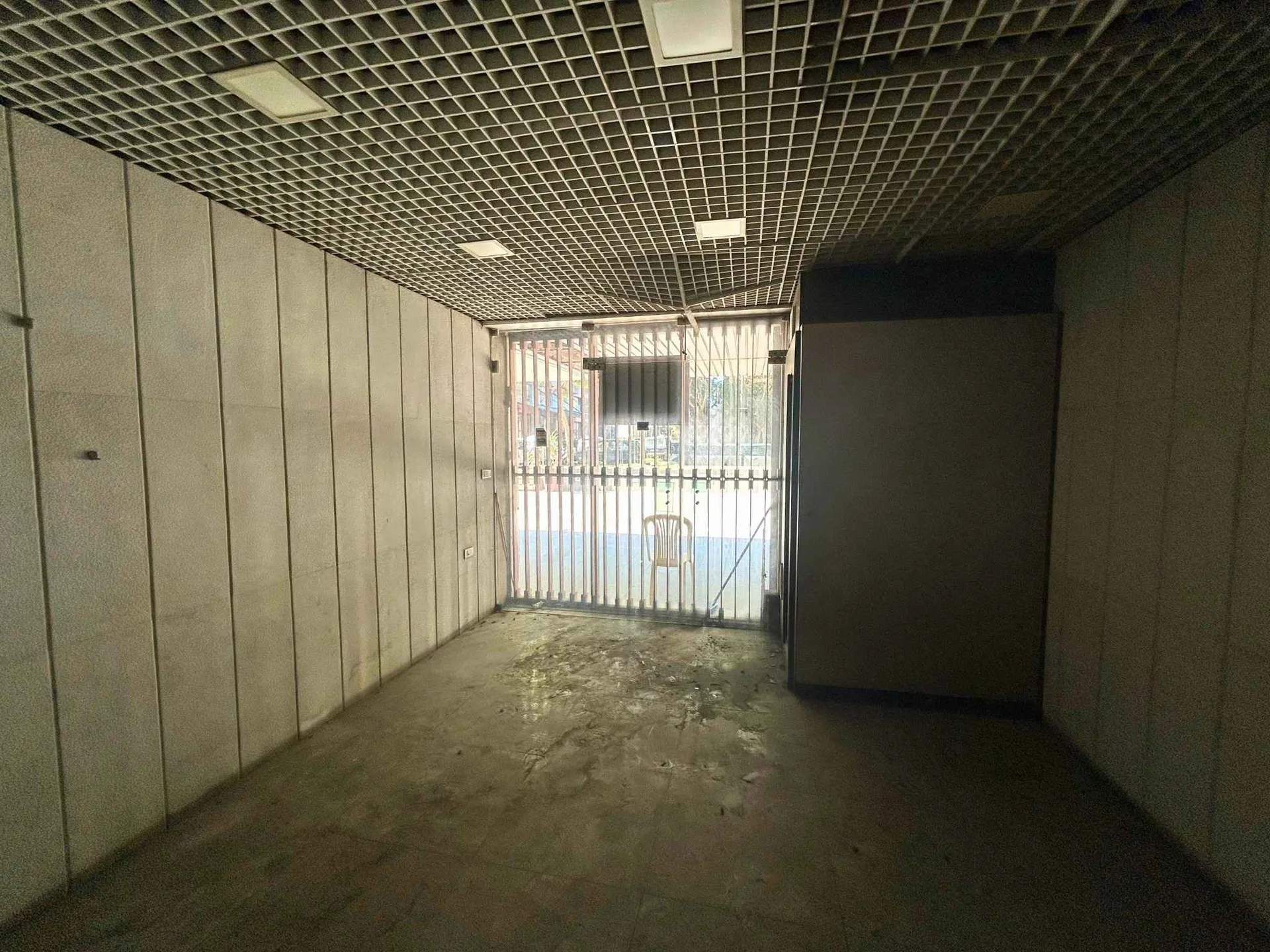 Office for Sale in Badaro — الصورة 4