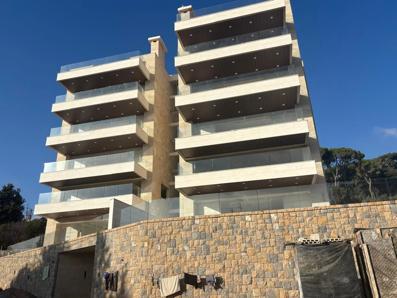 Apartment for Sale in Baabdat, Lebanon — الصورة 2