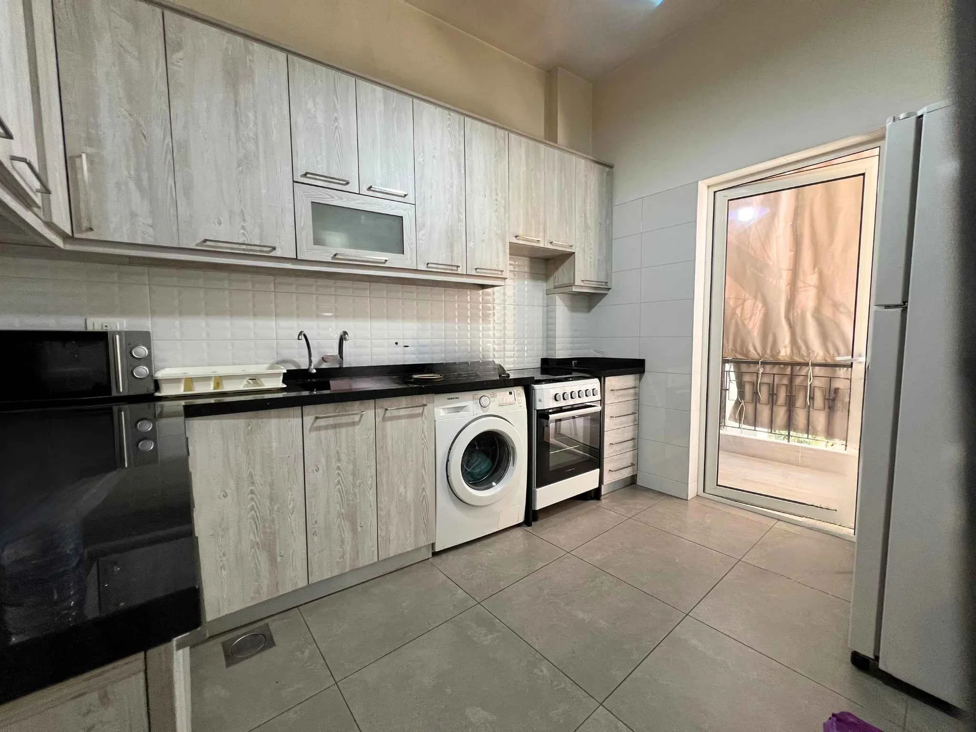 Apartment for Sale in Mar Mikhael, Beirut, Lebanon — الصورة 6