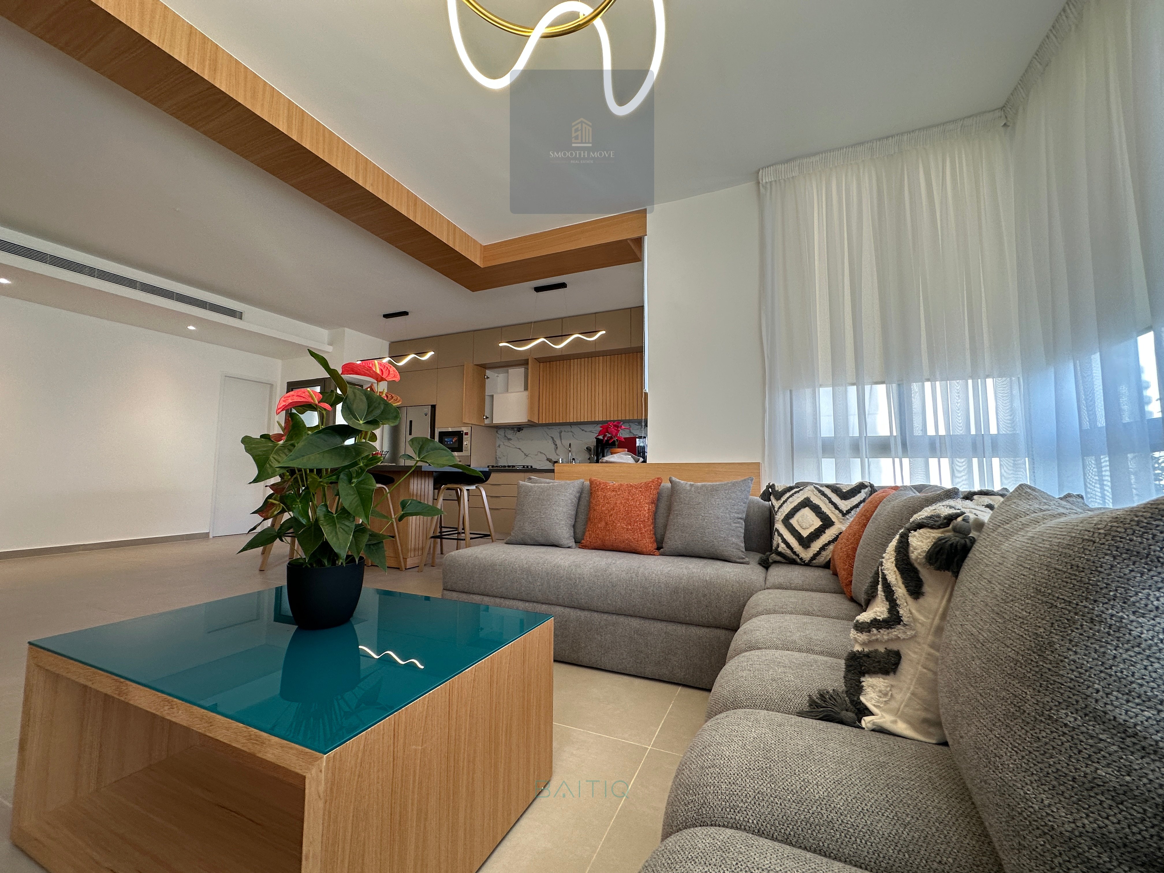 Chic Furnished Apartment for Sale in Sioufi, Achrafieh — الصورة 12