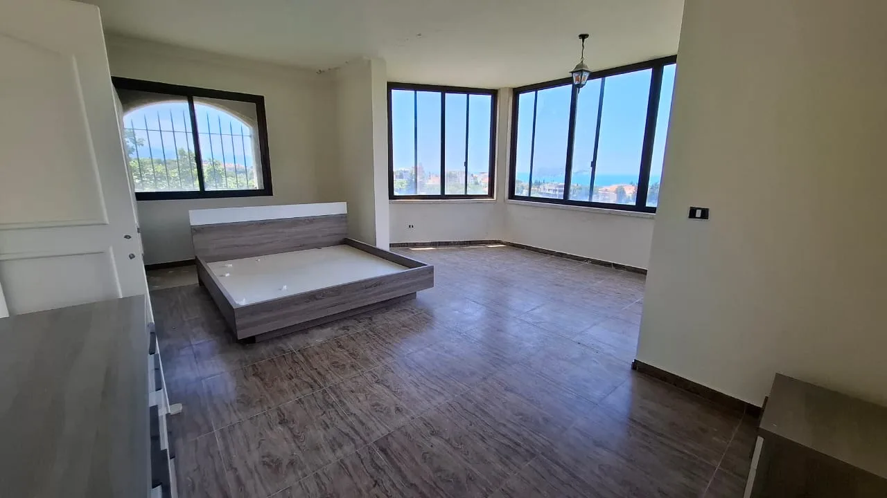 Villa for Sale in Aamchit — الصورة 6