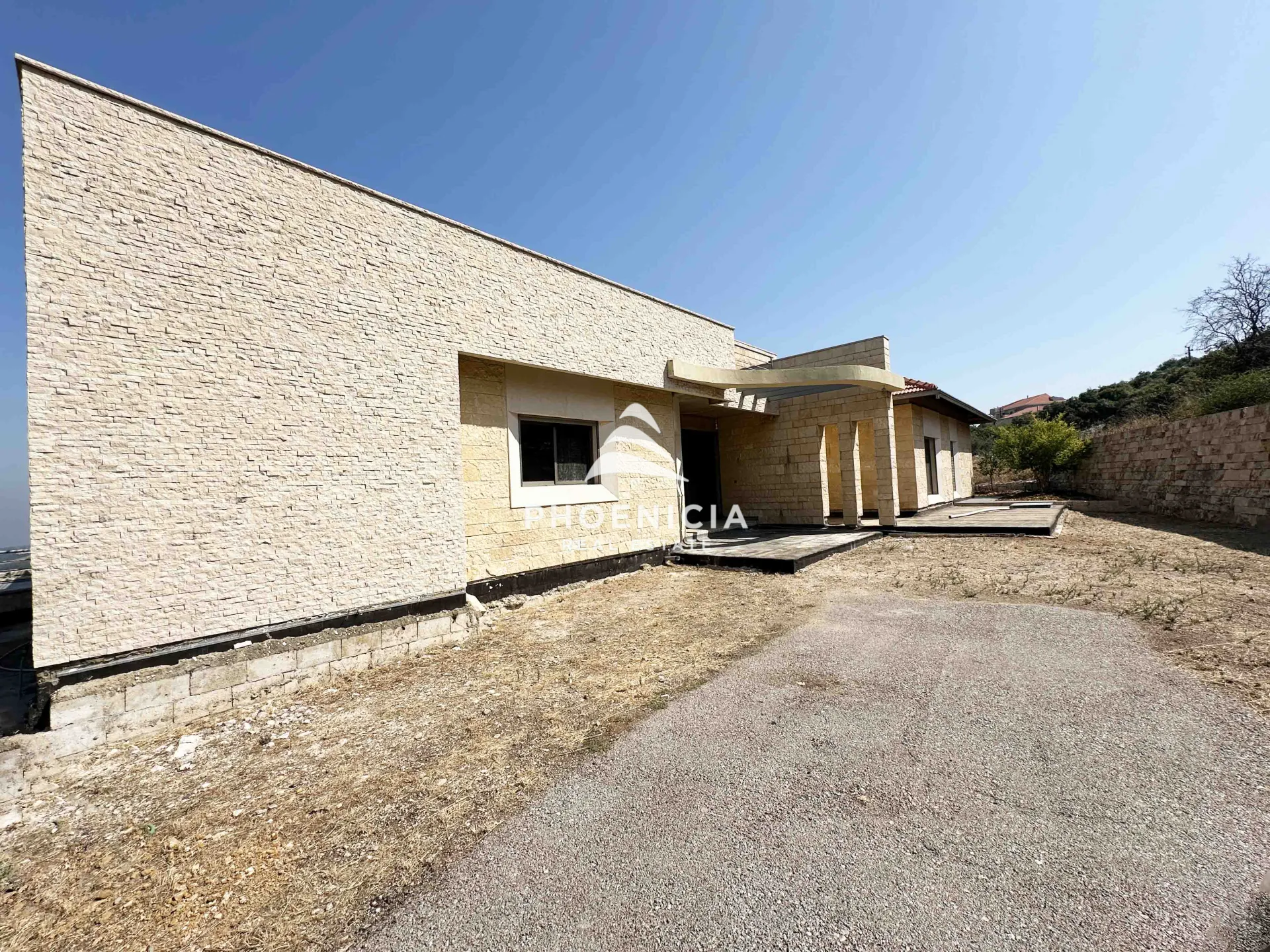 Villa for sale in Bejjeh, Lebanon — الصورة 4