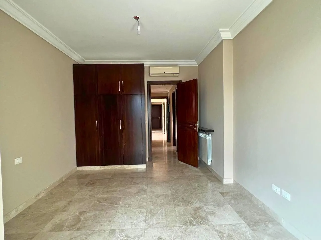 Apartment for Sale in Syoufi, Beirut, Lebanon — الصورة 9