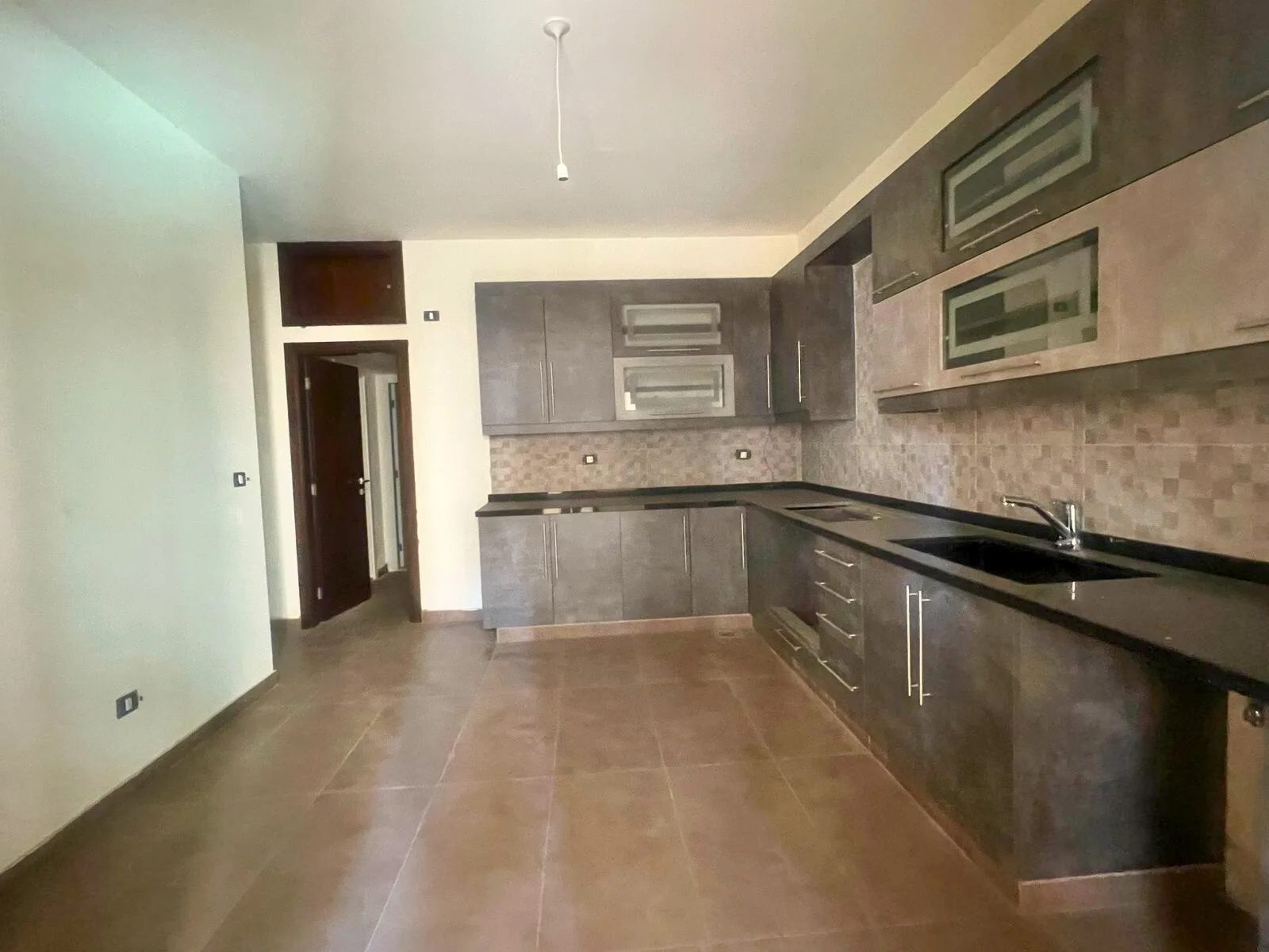 Apartment for Sale in Sioufi — الصورة 6
