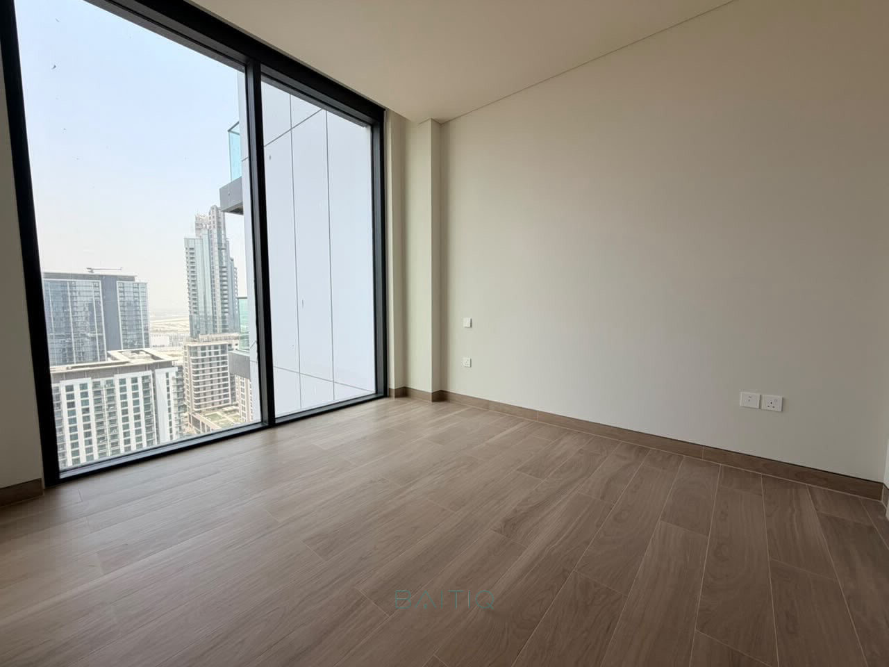 Brand New | Handover in September 