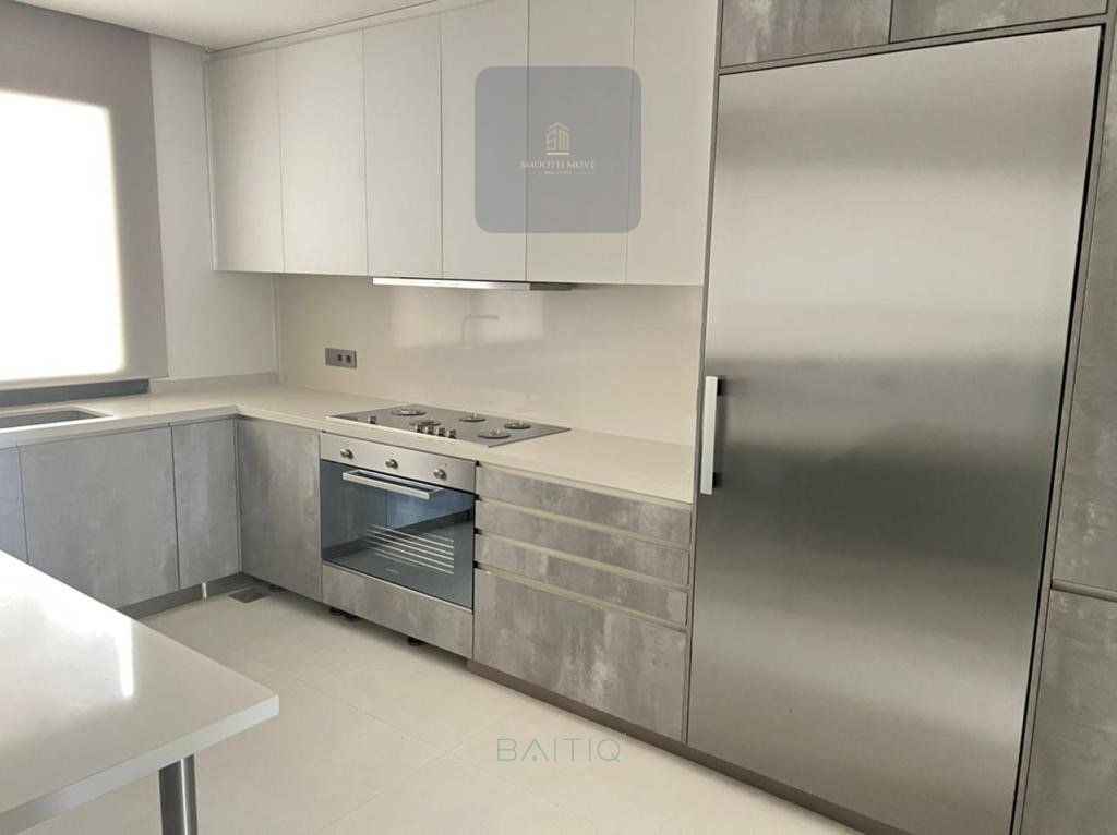 Gorgeous High End Finishing 3 Bedroom Apartment in Ashrafieh — الصورة 9