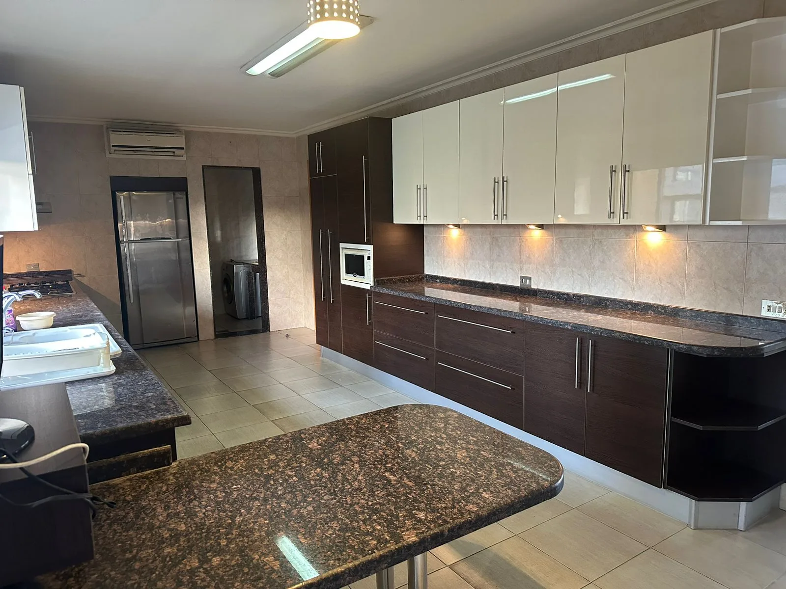 Apartment for Sale in Badaro, Beirut, Lebanon — الصورة 4
