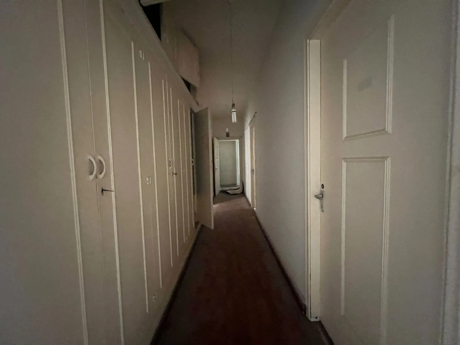 Apartment for Sale in Caree d'or,Achrafieh, Beirut, Lebanon — الصورة 4