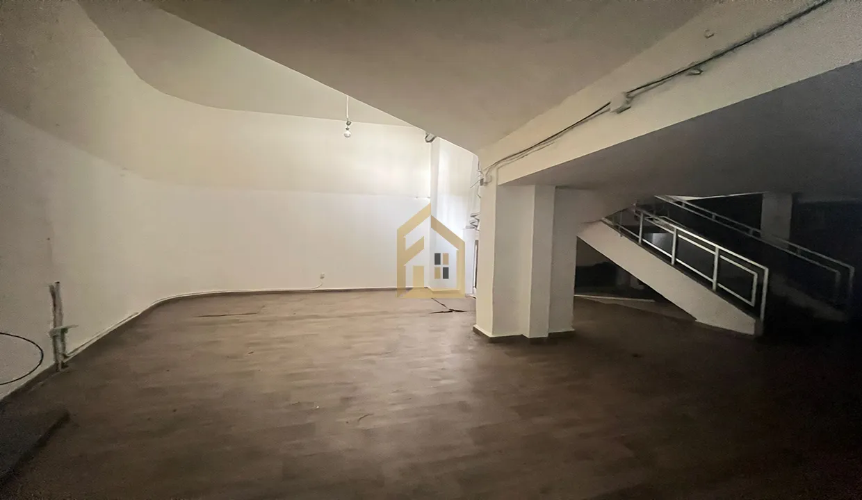 Warehouse for Sale in Achrafieh