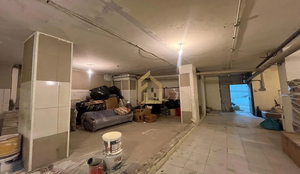 Warehouse for Sale in Achrafieh