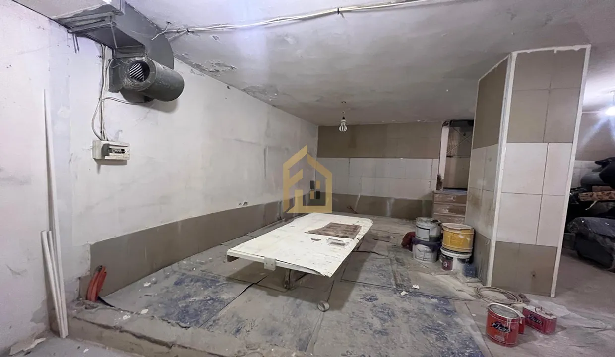Warehouse for Sale in Achrafieh — photo 2