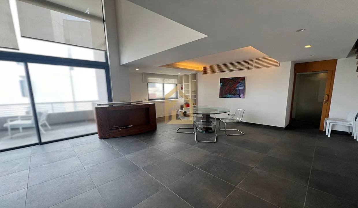 Furnished Duplex Apartment for Rent Achrafieh — الصورة 2