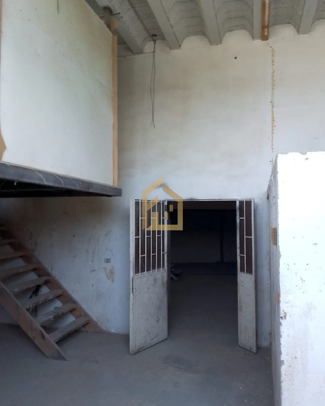 Warehouse for Sale in Zalka — photo 3
