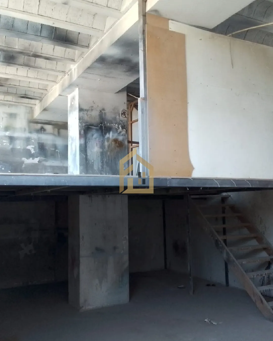 Warehouse for Sale in Zalka — photo 4