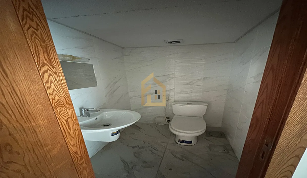 Apartment for Sale in Ras El Nabeh — photo 2
