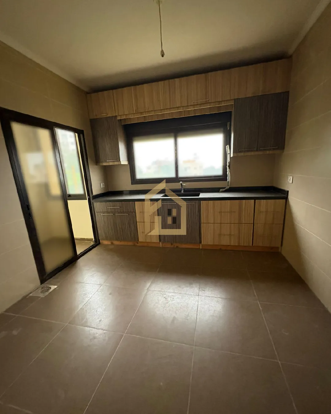 Apartment for Sale in Beit El Chaar