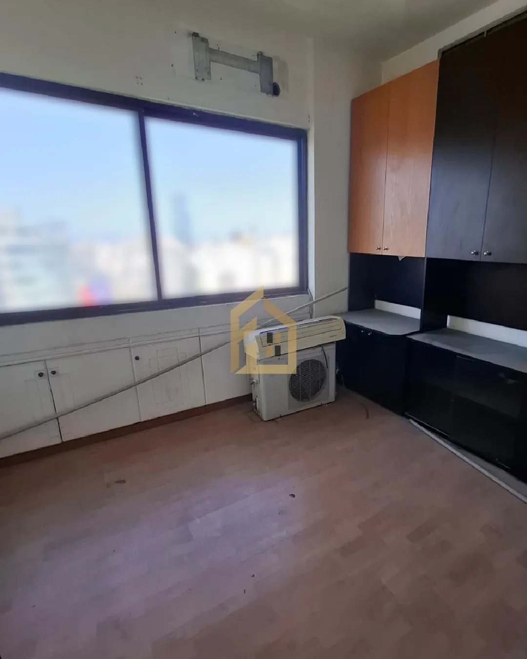 Office for Rent in Sin El Fil — الصورة 2
