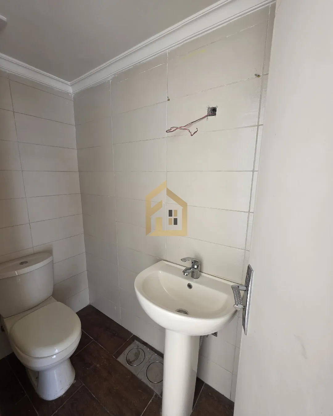 Apartment for Rent in Dekwaneh — الصورة 2