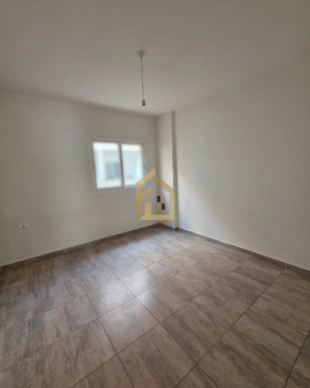 Apartment for Rent in Dekwaneh — الصورة 3