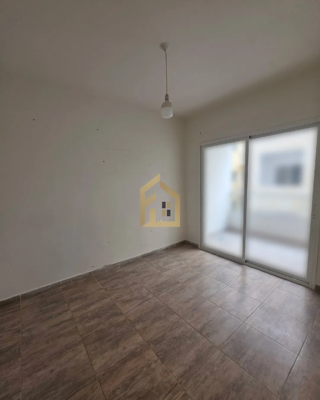 Apartment for Rent in Dekwaneh — الصورة 5