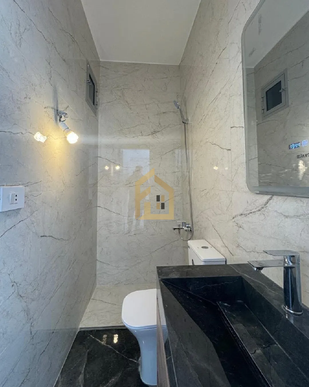 Apartment for Sale in Ballouneh — photo 3