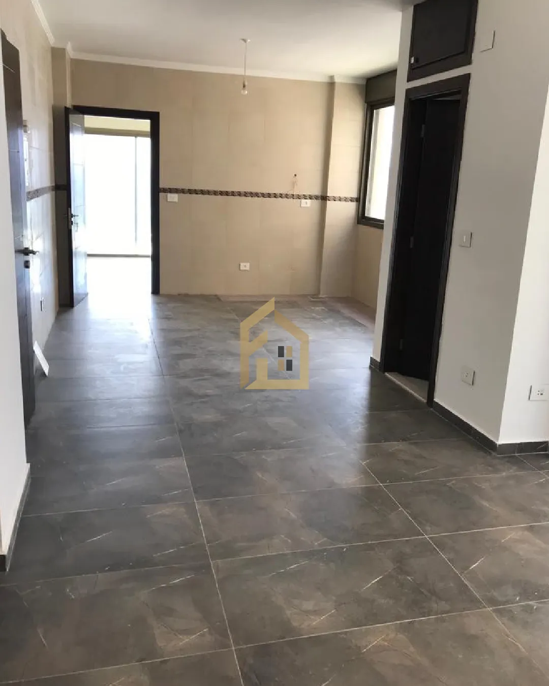 Apartment for Sale in Ballouneh — photo 3