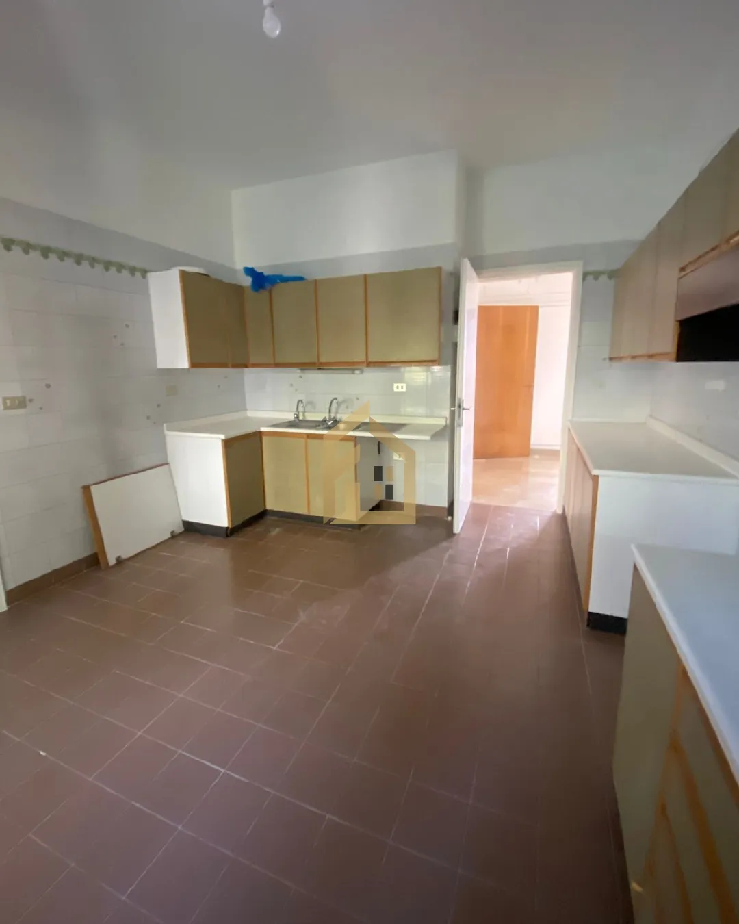Apartment for Sale in Ballouneh — photo 4