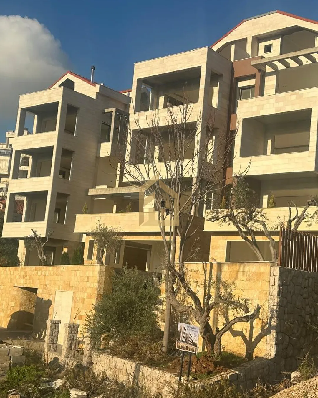 Apartment for Sale in Ajaltoun