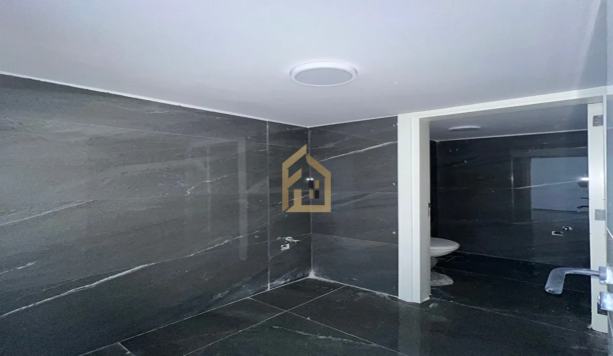 Shop for Rent in Zalka — الصورة 2