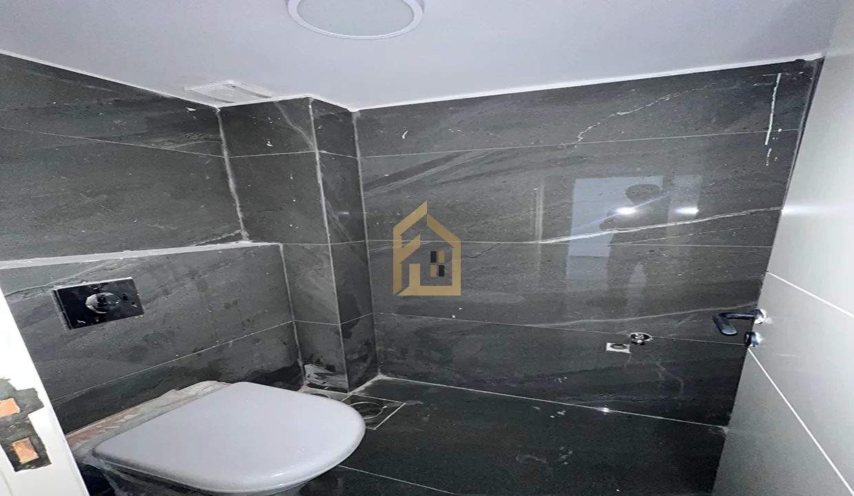Shop for Rent in Zalka — الصورة 3