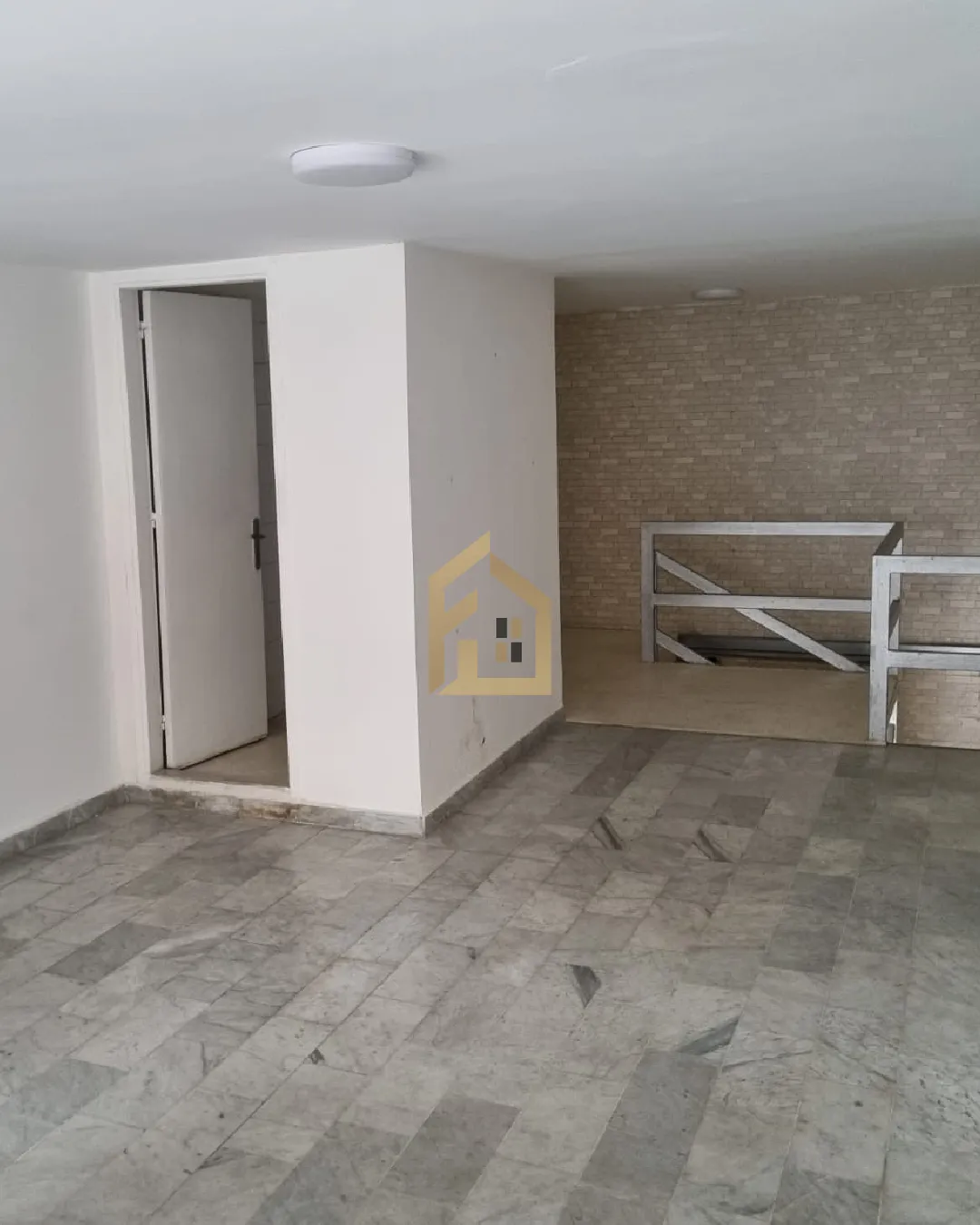 Shop for Rent in Zalka — الصورة 2