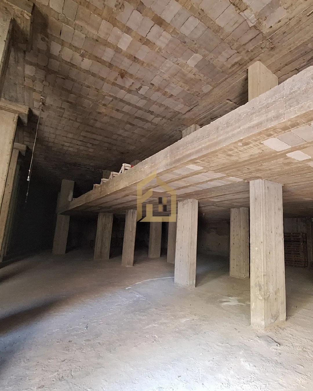Warehouse for Sale in Antelias