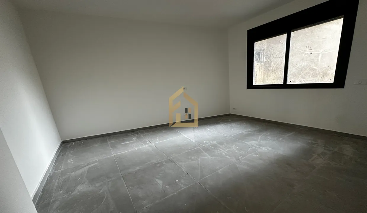 Apartment for Sale in Ain El Remmaneh — photo 2