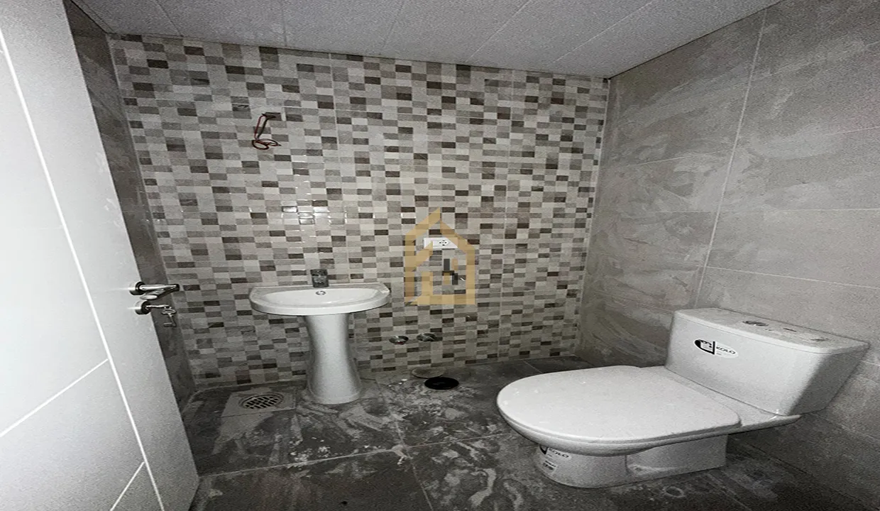 Apartment for Sale in Ain El Remmaneh — photo 3