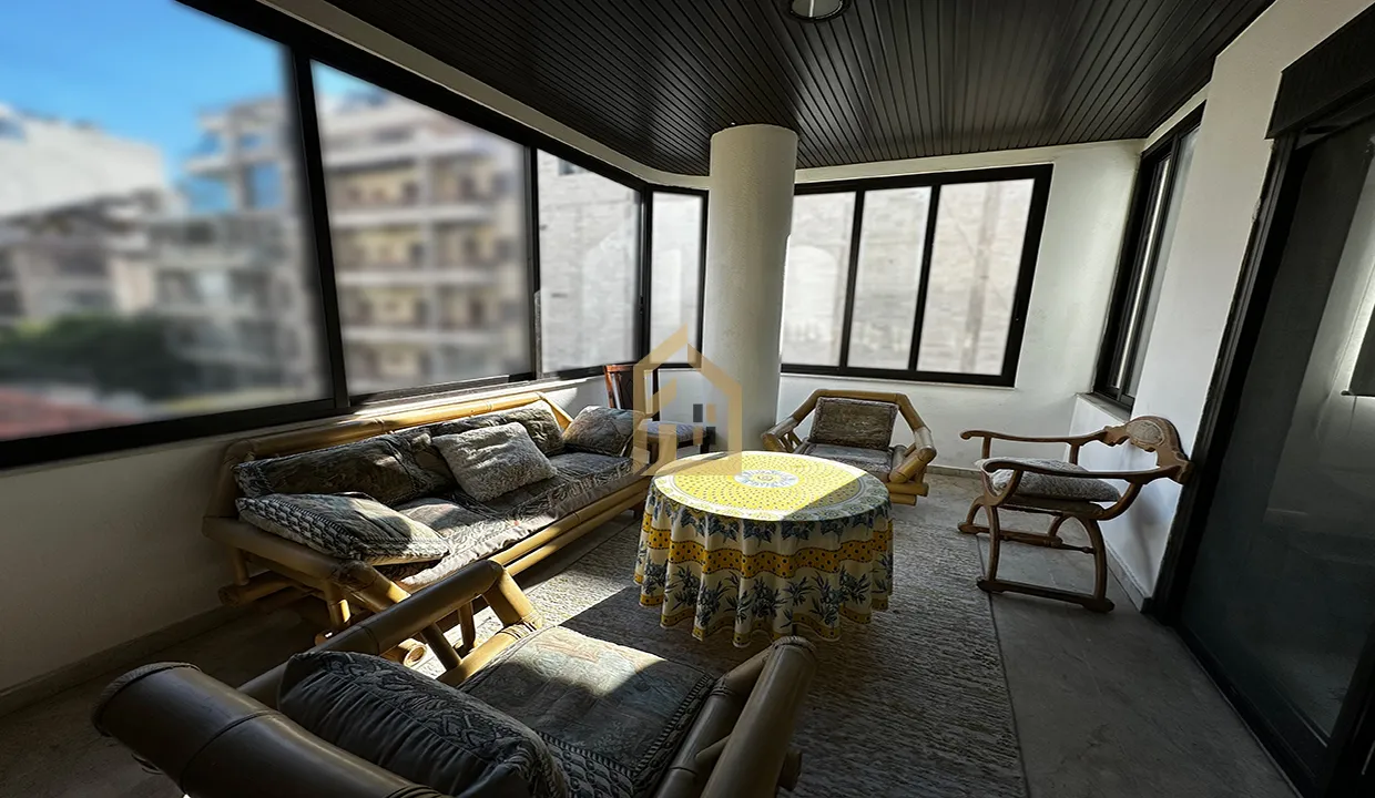 Furnished Apartment for Rent Ain El Mraiseh — الصورة 2