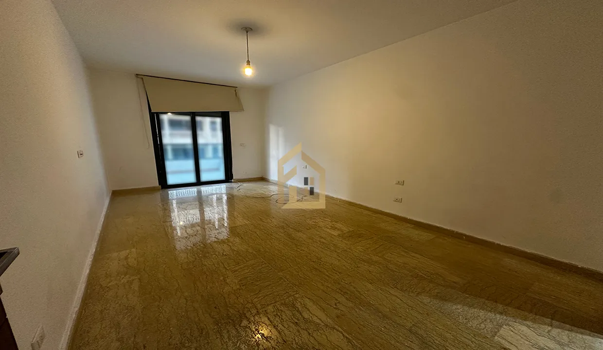 Apartment for Sale in Ain El Mraiseh — photo 2