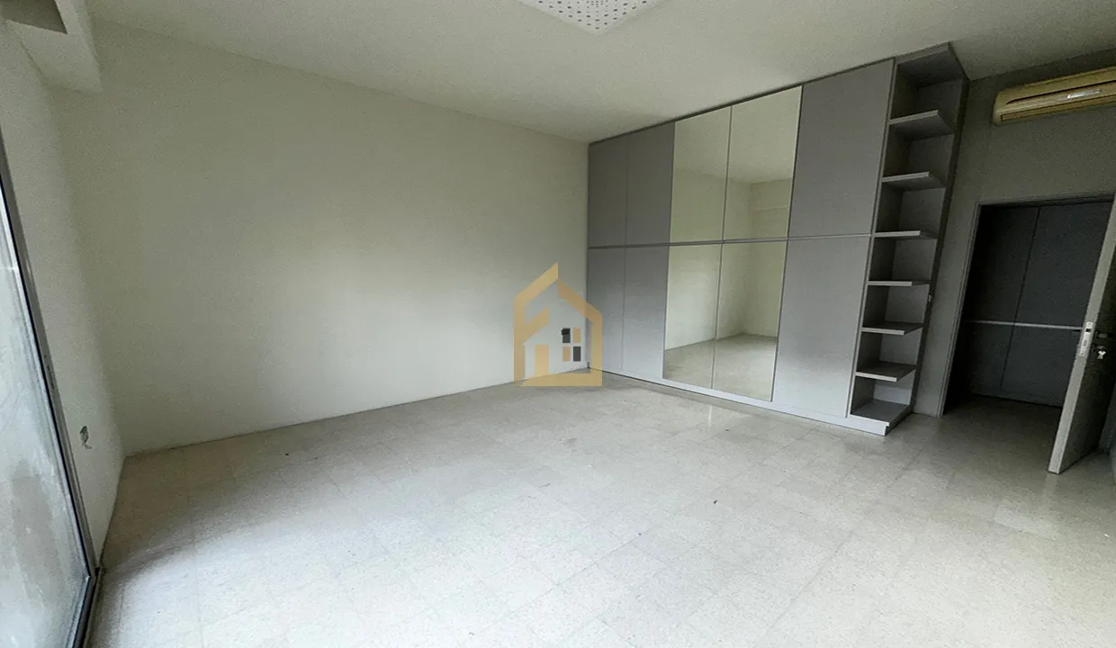 Semi-Furnished Apartment for Rent in Achrafieh — photo 5