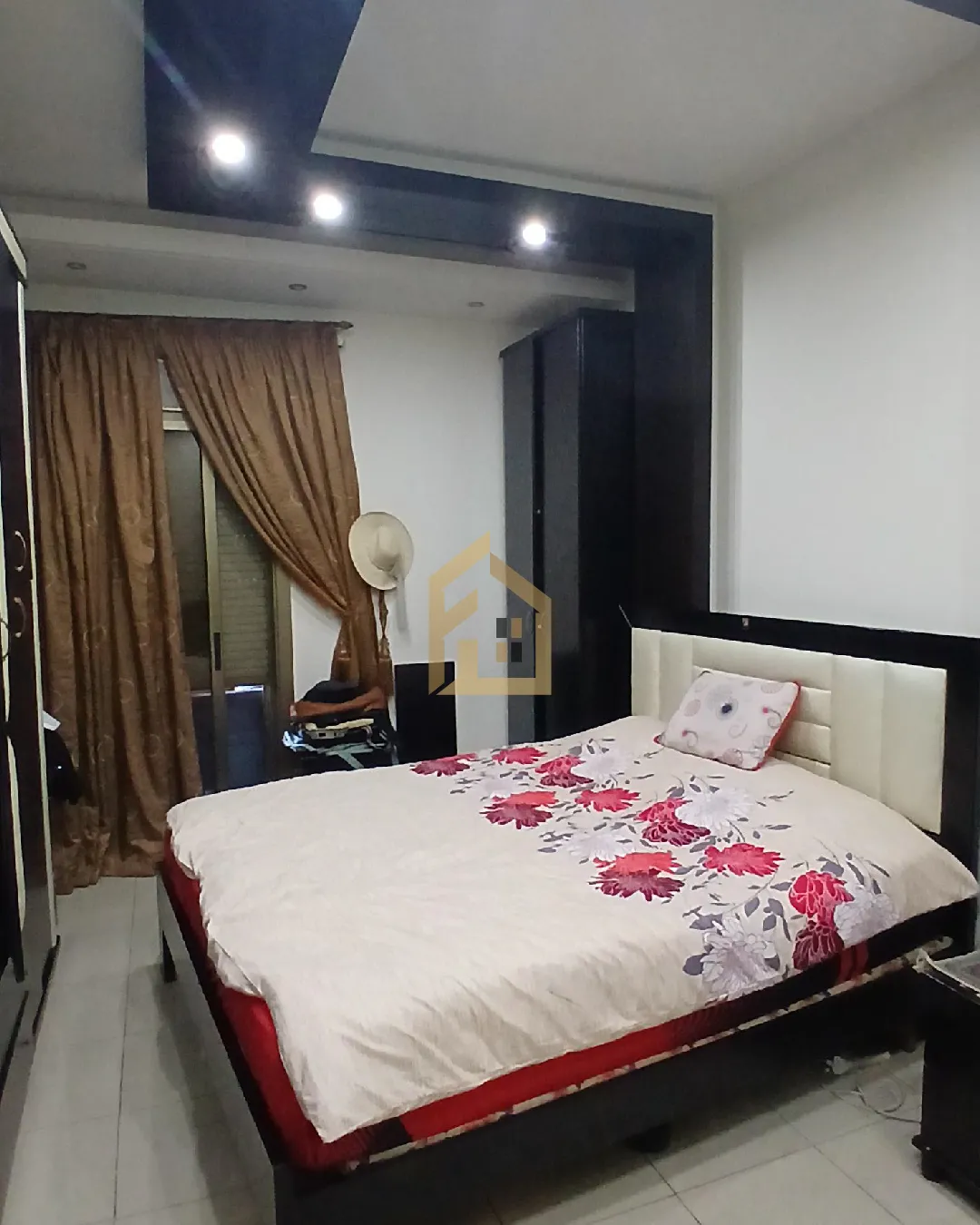 Apartment for Sale in Furn El Chebbak — photo 4