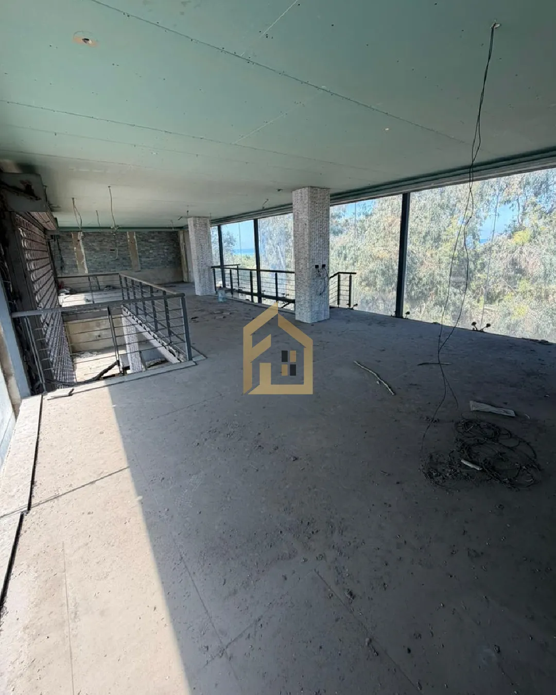 Showroom for Sale in Khaldeh — photo 3